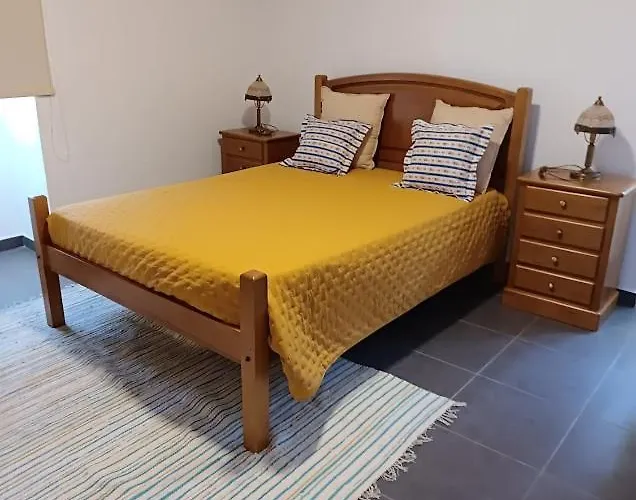 Holiday home Casa Dos Valentes Bicas