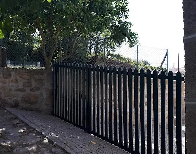 Casa Dos Valentes Bicas